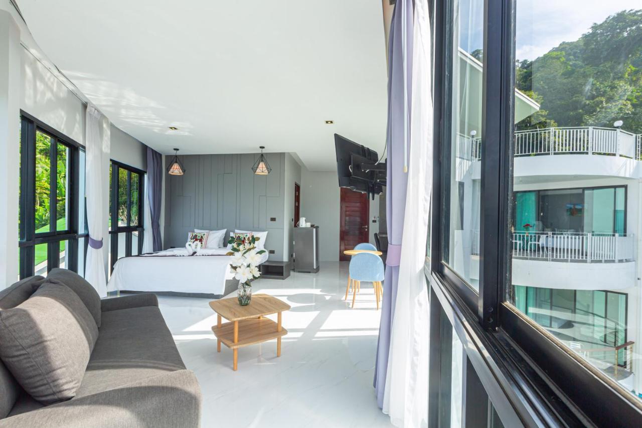 Rossarin Sea View Patong Hotel Exterior photo
